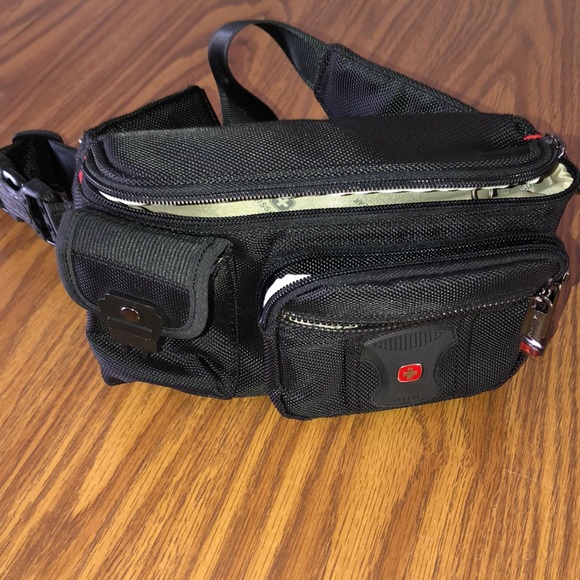 swiss gear fanny pack